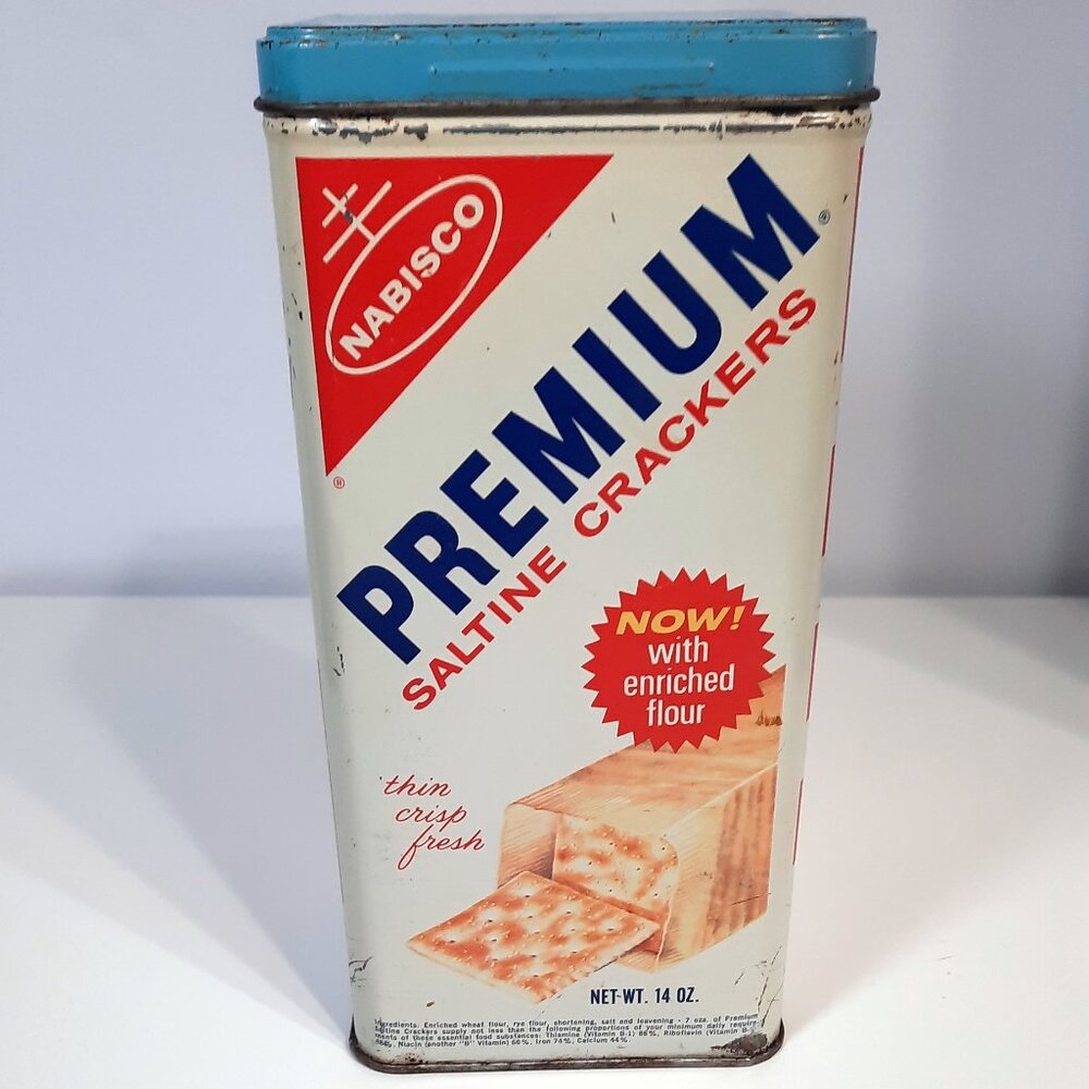 Nabisco Premium Saltine Crackers Advertising Tin 1969 White Blue Red Yellow